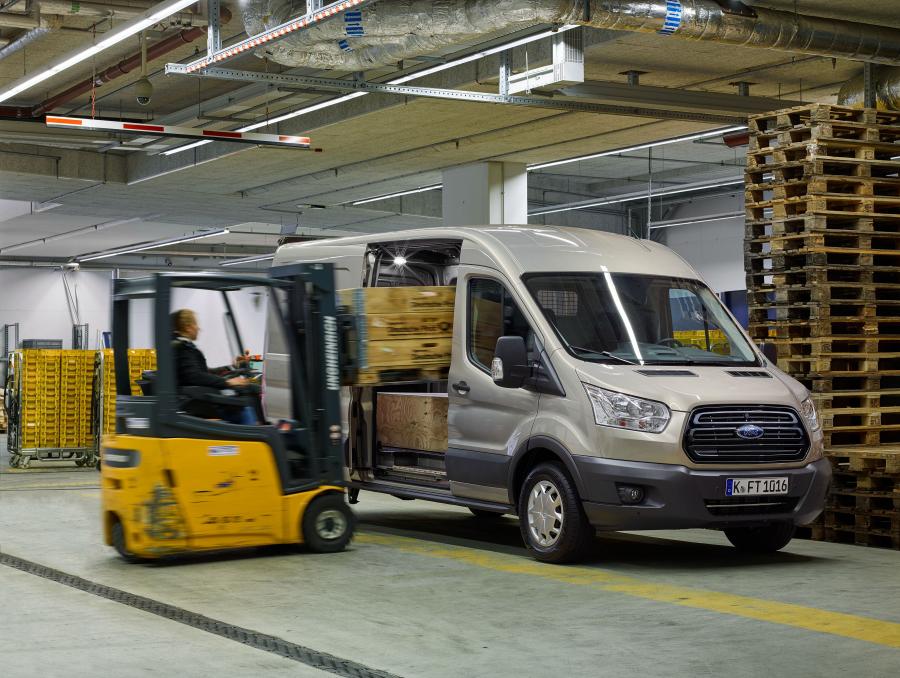  Ford Transit EcoBlue 2016 года  (фото 2 из 19)
